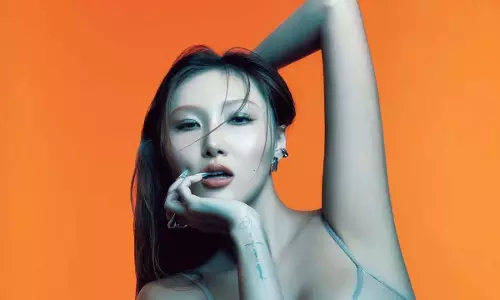 क्या Hwasa अपने व्यवसायी प्रेमी से अलग हो गई हैं?