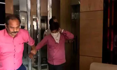 Cuttack होटल छापेमारी में पश्चिम बंगाल के 30 लोग हिरासत में