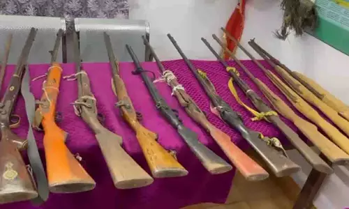 Odisha: गजपति में अवैध बंदूक फैक्ट्री का भंडाफोड़ Odisha: गजपति में अवैध बंदूक फैक्ट्री का भंडाफोड़