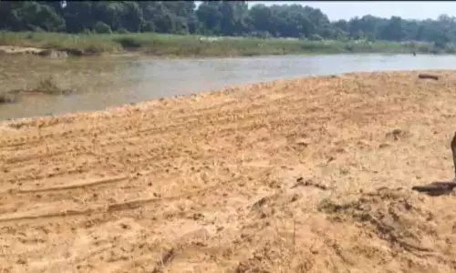 Odisha में अवैध रेत खनन से स्कूली बच्चों के लिए गंभीर खतरा