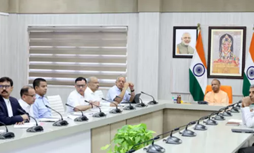 Yogi ने एक्सप्रेसवे पर हर 100 किमी फायर स्टेशन लगाने का दिया निर्देश