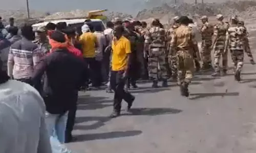 CISF ने जबरन लाठियां बरसाई, गेवरा खदान में कई भू स्थापित ग्रामीण घायल