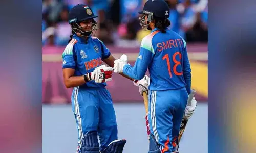 Mandhana और प्रतीका ने जड़ा अर्धशतक, भारत ने 25 ओवर में बनाए 147 रन