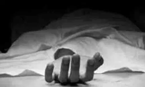 Gurugram में सातवीं मंजिल से गिरकर महिला और बेटे की मौत Gurugram में सातवीं मंजिल से गिरकर महिला और बेटे की मौत