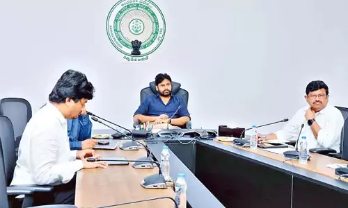 मैटरनिटी सर्विसेज़ पर खास ध्यान दिया जाना चाहिए: Pawan Kalyan मैटरनिटी सर्विसेज़ पर खास ध्यान दिया जाना चाहिए: Pawan Kalyan