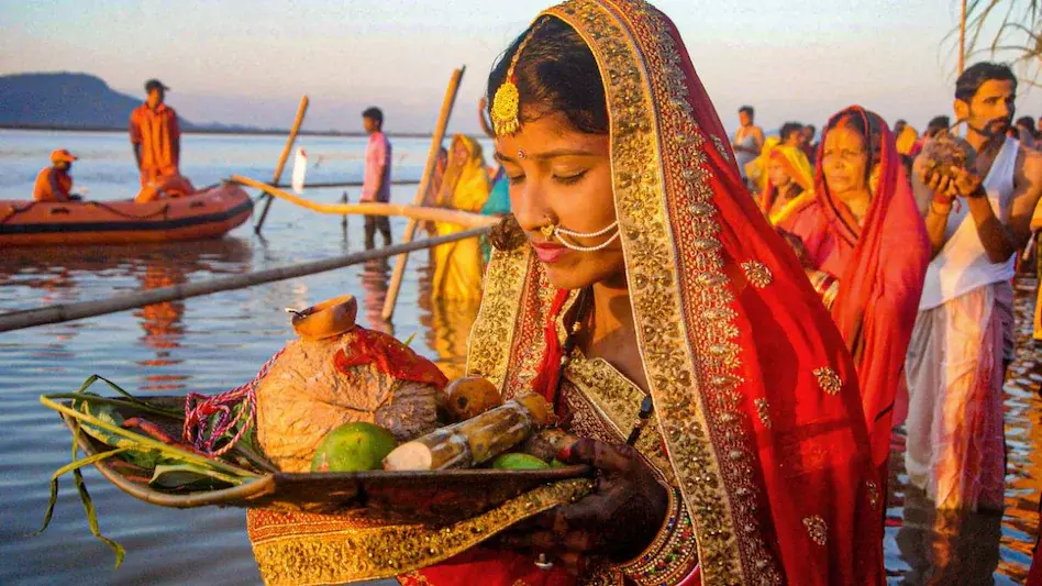Chhath Puja: 4 दिनों की विधि और पर्व मनाने की पूरी जानकारी Chhath Puja: 4 दिनों की विधि और पर्व मनाने की पूरी जानकारी