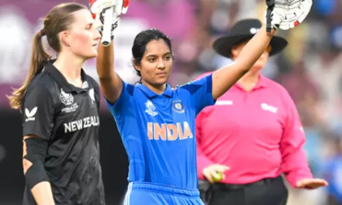 Womens World Cup: भारत बनाम न्यूजीलैंड मैच में बारिश के कारण खेल रुका