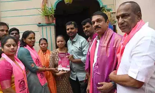 Jubilee Hills में बूंदाबांदी के बीच मगंती सुनीता ने अभियान तेज किया