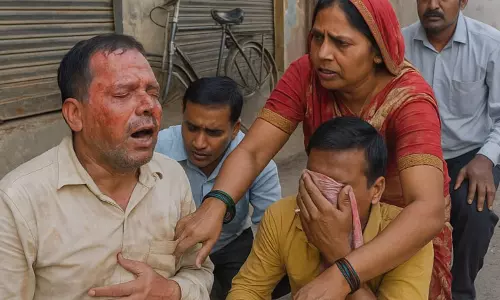 Jewellery विवाद में Acid अटैक, 4 घायल, एक गंभीर Jewellery विवाद में Acid अटैक, 4 घायल, एक गंभीर