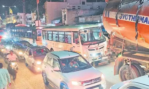 Puranapool और हाईकोर्ट इलाकों में भारी ट्रैफिक जाम