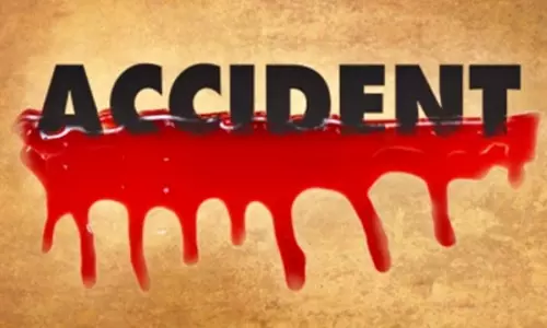 7 साल के बच्चे का पैर कुचला, मां का आरोप- जानबूझकर लापरवाही 7 साल के बच्चे का पैर कुचला, मां का आरोप- जानबूझकर लापरवाही