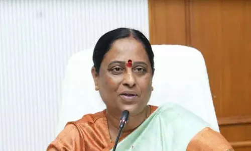 वन मंत्री कोंडा सुरेखा ने सीएम ए रेवंत रेड्डी को मिली छूट, सफाई पर विवाद वन मंत्री कोंडा सुरेखा ने सीएम ए रेवंत रेड्डी को मिली छूट, सफाई पर विवाद