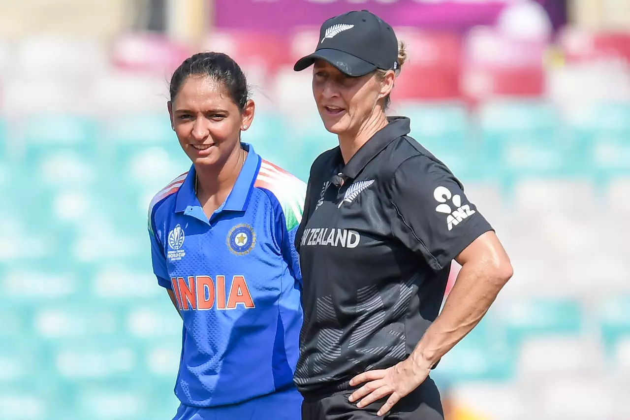 Womens World Cup में रोमांचक टक्कर; न्यूजीलैंड की गेंदबाजी पहले, भारत की नजर जीत पर Womens World Cup में रोमांचक टक्कर; न्यूजीलैंड की गेंदबाजी पहले, भारत की नजर जीत पर