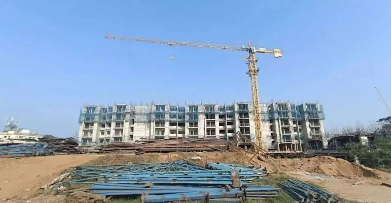 कटक में SCB अस्पताल का वर्ल्ड-क्लास ट्रांसफॉर्मेशन तेज़ी से आगे बढ़ रहा है कटक में SCB अस्पताल का वर्ल्ड-क्लास ट्रांसफॉर्मेशन तेज़ी से आगे बढ़ रहा है