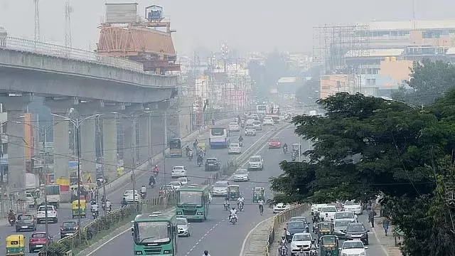 Diwali के दौरान भी शहर में हवा की क्वालिटी में 44% की गिरावट आती है Diwali के दौरान भी शहर में हवा की क्वालिटी में 44% की गिरावट आती है