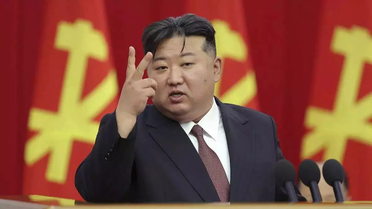 Pyongyang: यूक्रेन में मारे गए सैनिकों के लिए स्मारक बना रहे किम जोंग उन Pyongyang: यूक्रेन में मारे गए सैनिकों के लिए स्मारक बना रहे किम जोंग उन