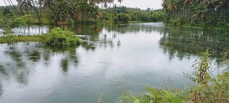 Karnataka : कोराटागेरे तालुक की ऊबड़-खाबड़ सड़कें Karnataka : कोराटागेरे तालुक की ऊबड़-खाबड़ सड़कें