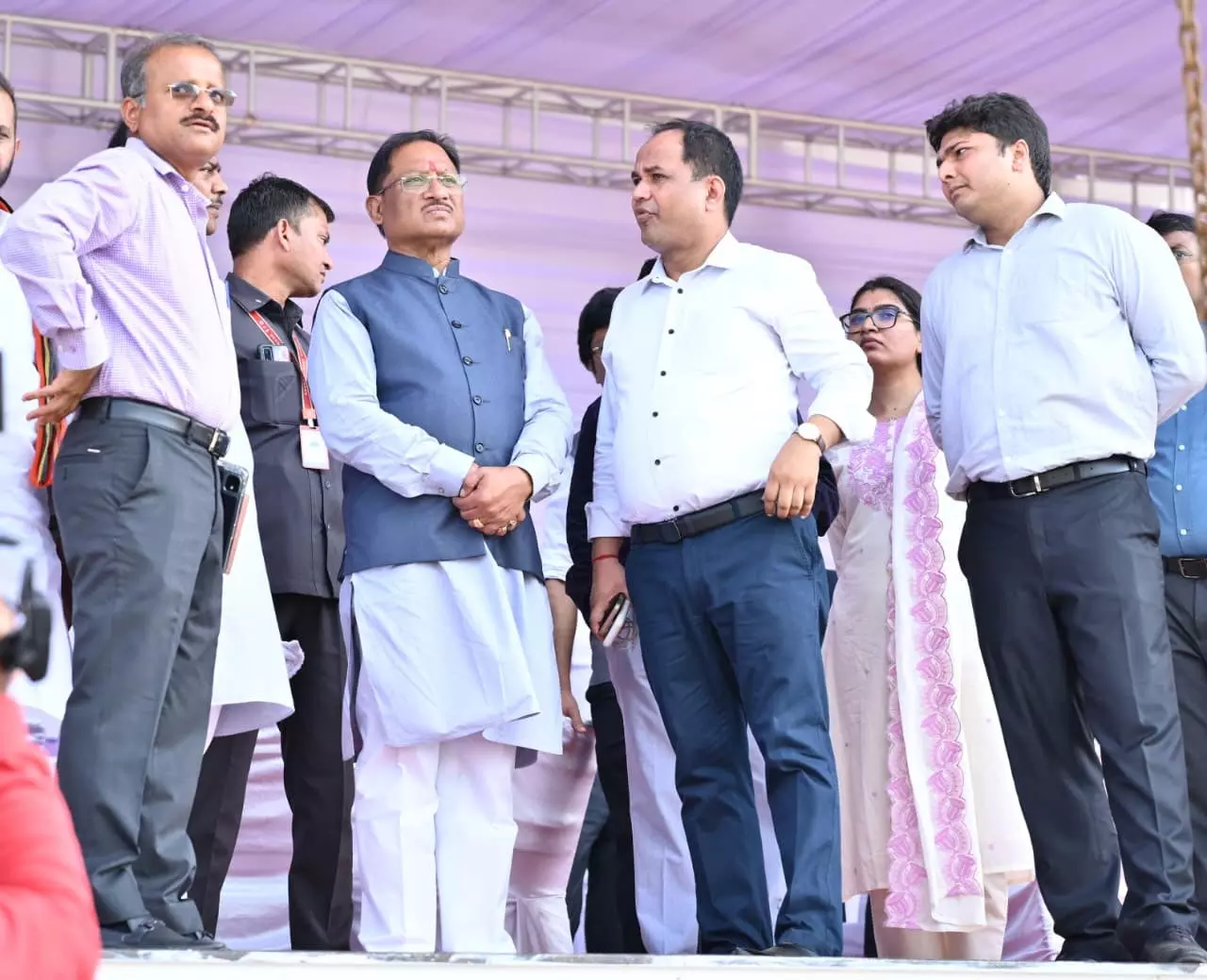 PM मोदी का प्रवास प्रदेश के लिए गौरव का अवसर : CM विष्णुदेव साय PM मोदी का प्रवास प्रदेश के लिए गौरव का अवसर : CM विष्णुदेव साय