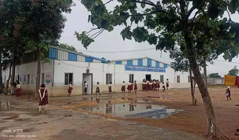 Gurukul की छात्राओं पर चूहों का हमला Gurukul की छात्राओं पर चूहों का हमला