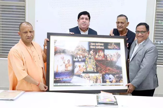 IFFCO के नेतृत्व में यूपी मुख्यमंत्री से मुलाकात, किसानों के लिए नैनो उर्वरकों पर चर्चा IFFCO के नेतृत्व में यूपी मुख्यमंत्री से मुलाकात, किसानों के लिए नैनो उर्वरकों पर चर्चा