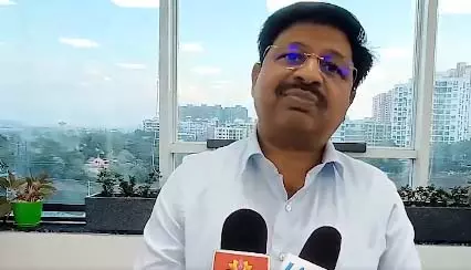 विरार में शिवसेना विधायक विलास तारे का पर्यावरण सुरक्षा पर जोर विरार में शिवसेना विधायक विलास तारे का पर्यावरण सुरक्षा पर जोर