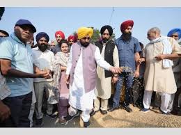 Punjab के मुख्यमंत्री ने केंद्र से धान खरीद के मानकों में ढील मांगी