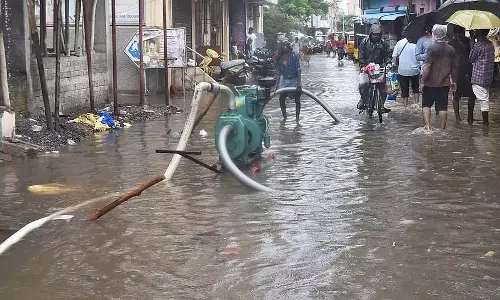बारिश का पानी निकालने के लिए 2,000 मोटर पंप तैयार हैं - तमिलनाडु सरकार की जानकारी