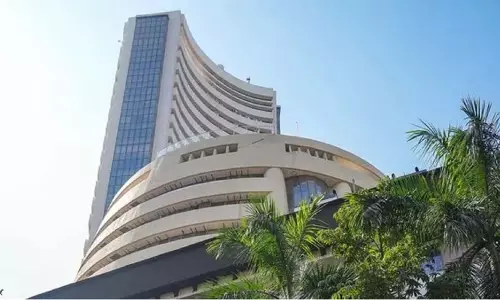 सपाट खुला भारतीय शेयर बाजार, निफ्टी 25,900 स्तर से नीचे कर रहा कारोबार सपाट खुला भारतीय शेयर बाजार, निफ्टी 25,900 स्तर से नीचे कर रहा कारोबार