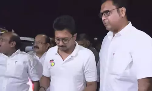 CM ने अड्यार नदी में चल रहे ड्रेजिंग कार्यों का निरीक्षण किया CM ने अड्यार नदी में चल रहे ड्रेजिंग कार्यों का निरीक्षण किया