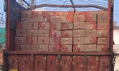 Indore : सूखा राज्य गुजरात ले जा रहे ₹33.6 लाख की बीयर से भरे ट्रक को बेटमा में पकड़ा गया