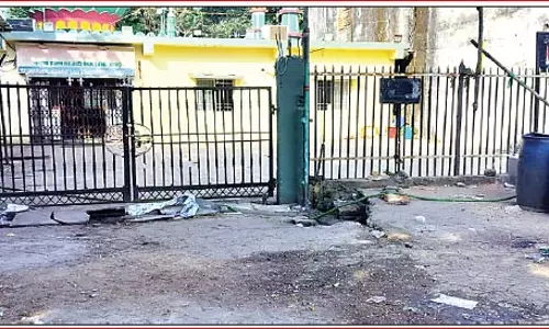 तीन सरकारी सामुदायिक भवनों पर एजाज ढेबर का कब्जा!