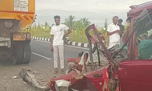 Tamil Nadu: उलुंदुरपेट के पास कार-लॉरी टक्कर में 3 लोगों की मौत