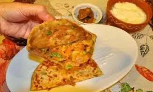 Breakfast: नाश्ते में बनाएं गाजर का पराठा Breakfast: नाश्ते में बनाएं गाजर का पराठा