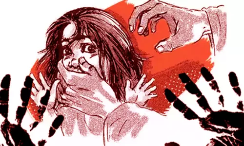 Bengal में बच्ची से रेप के आरोप में 14 साल के लड़के को हिरासत में लिया गया