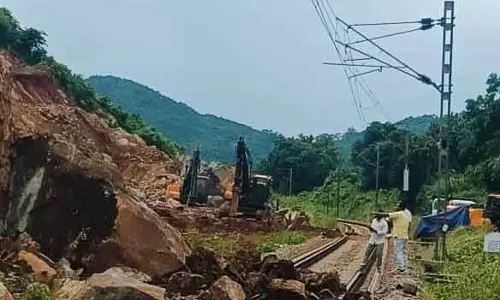 Koraput भूस्खलन से रेल सेवाएं फिर बाधित