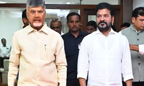 Andhra -Telangana CM ने 11 यात्रियों की मौत पर संवेदना प्रकट की Andhra -Telangana CM ने 11 यात्रियों की मौत पर संवेदना प्रकट की