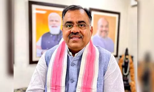 BJP नेता तरुण चुघ ने तेजस्वी यादव पर परिवारिक भ्रष्टाचार का आरोप लगाया BJP नेता तरुण चुघ ने तेजस्वी यादव पर परिवारिक भ्रष्टाचार का आरोप लगाया
