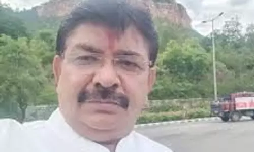 Mumbai: छठ पूजा राजनीति से परे, आस्था का विषय: मनोज बारोट Mumbai: छठ पूजा राजनीति से परे, आस्था का विषय: मनोज बारोट