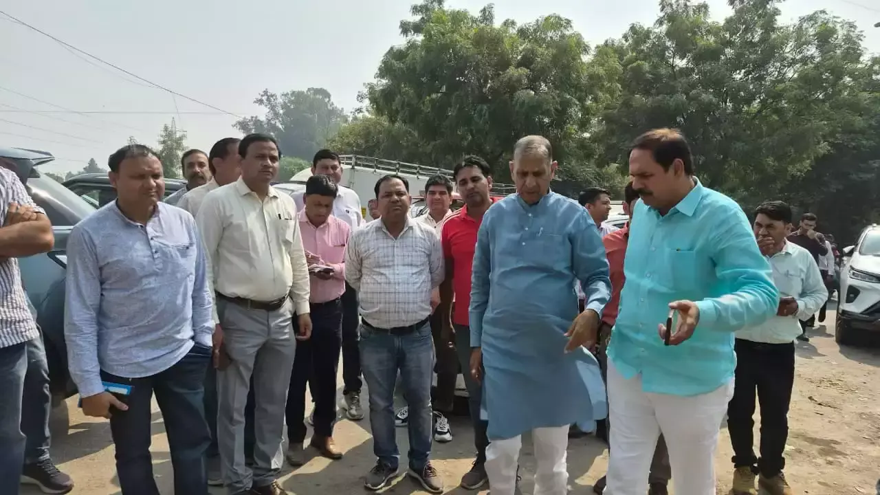 New Delhi: उपमहापौर ने रिठाला-रोहिणी में छठ पूजा तैयारियों की निगरानी की