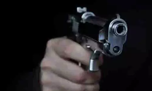 Gaya में दिनदहाड़े हत्या का मुख्य शूटर पुलिस मुठभेड़ में घायल, 3 गिरफ्तार Gaya में दिनदहाड़े हत्या का मुख्य शूटर पुलिस मुठभेड़ में घायल, 3 गिरफ्तार