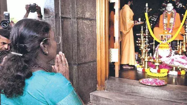 Kerala: भारत के समाज सुधारकों में नारायण गुरु को राष्ट्रपति ने स्थान दिया