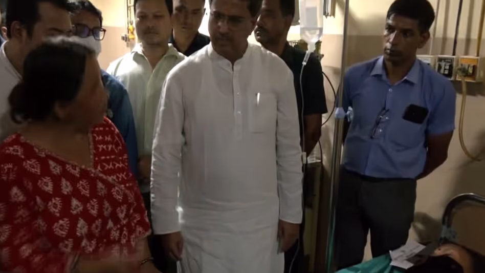Tripura : आने वाले दिनों में किसी को भी नहीं बख्शा जाएगा, अपराधी कहीं नहीं मिलेंगे Tripura : आने वाले दिनों में किसी को भी नहीं बख्शा जाएगा, अपराधी कहीं नहीं मिलेंगे
