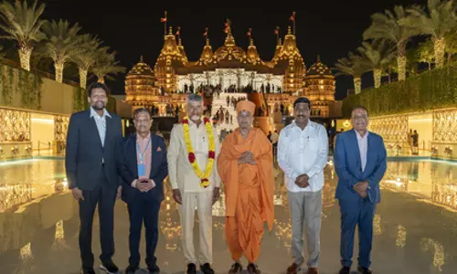 आंध्र के CM ने अबू धाबी में बीएपीएस मंदिर को वैश्विक शांति की विरासत बताया