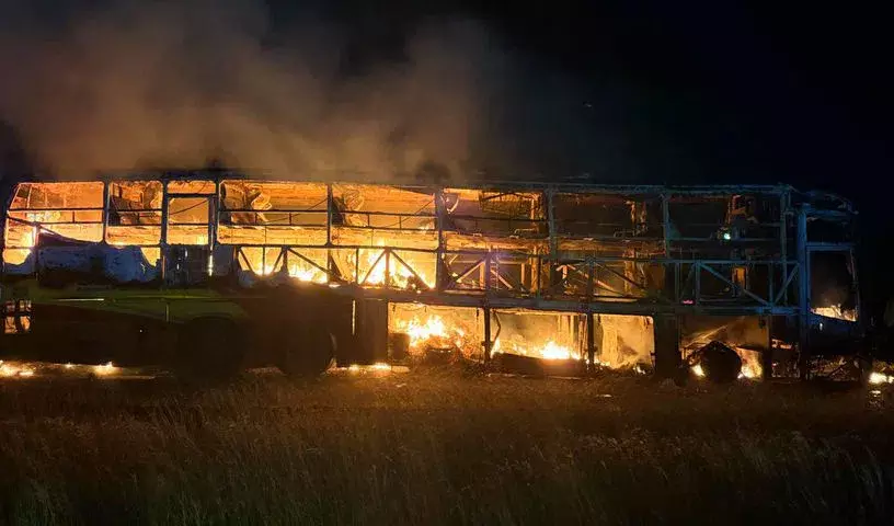भारत में स्लीपर बसों का संकट एक दशक में आग लगने की घटनाओं में 100 से ज़्यादा मौतें