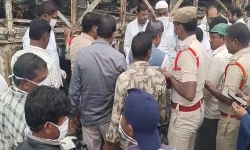 तेलंगाना सरकार ने कुरनूल बस हादसे में मृतकों के परिवारों के लिए 5 लाख रुपये की अनुग्रह राशि की घोषणा की