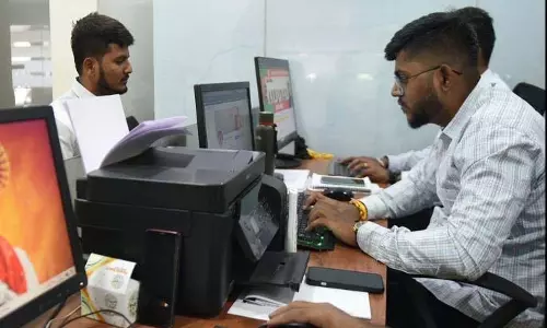 1 लाख WhatsApp Groups: भाजपा के वॉर रूम की व्याख्या बावनकुले द्वारा 1 लाख WhatsApp Groups: भाजपा के वॉर रूम की व्याख्या बावनकुले द्वारा