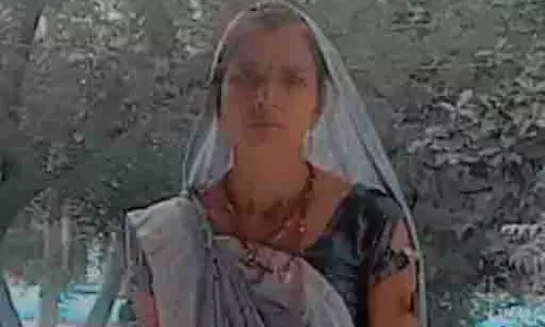 Mandsaur: चंबल नदी से मिली महिला सरपंच की लाश, मामला रहस्यमय Mandsaur: चंबल नदी से मिली महिला सरपंच की लाश, मामला रहस्यमय