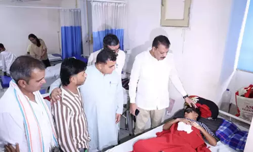 कर्बाइड गन से दीपावली हादसा, करीब 300 लोग प्रभावित कर्बाइड गन से दीपावली हादसा, करीब 300 लोग प्रभावित