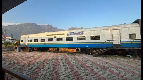 Srinagar-Katra वंदे भारत 29 अक्टूबर से रियासी में रुकेगी Srinagar-Katra वंदे भारत 29 अक्टूबर से रियासी में रुकेगी