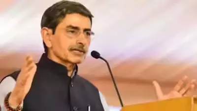 Tamil Nadu : राज्यपाल ने मरुथु पांड्या को श्रद्धांजलि दी Tamil Nadu : राज्यपाल ने मरुथु पांड्या को श्रद्धांजलि दी